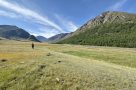 Lone trekker in the Yamaatiin Valley