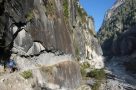 Rock cut path on the way to Chhaucha Oder