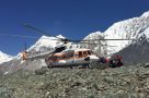 Helicopter transferring trekkers to Karkara
